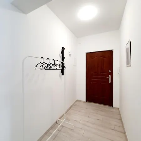 Mieszkanie Na Parterze Ii Apartment *